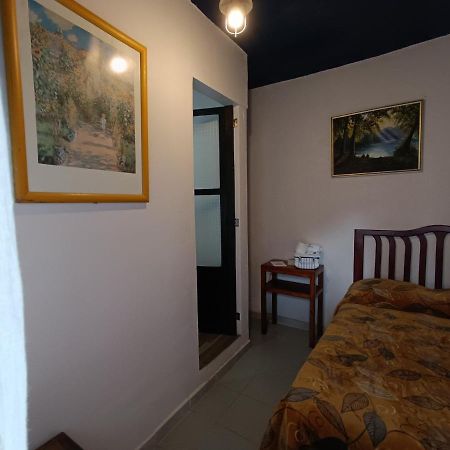 Casa Petirrojo - Habitaciones En Pátzcuaro Exteriör bild